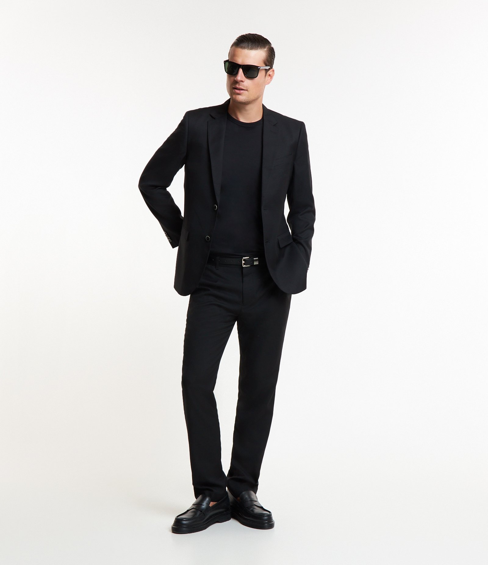 Paletó Slim Alfaiatado com Gola Lapela e Bolsos Preto 3