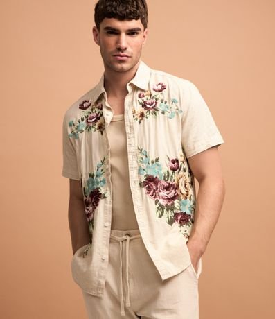 Camisa em Linho e Algodão com Bordado Floral Menor preço em Camisa em Linho e Algodão com Bordado Floral