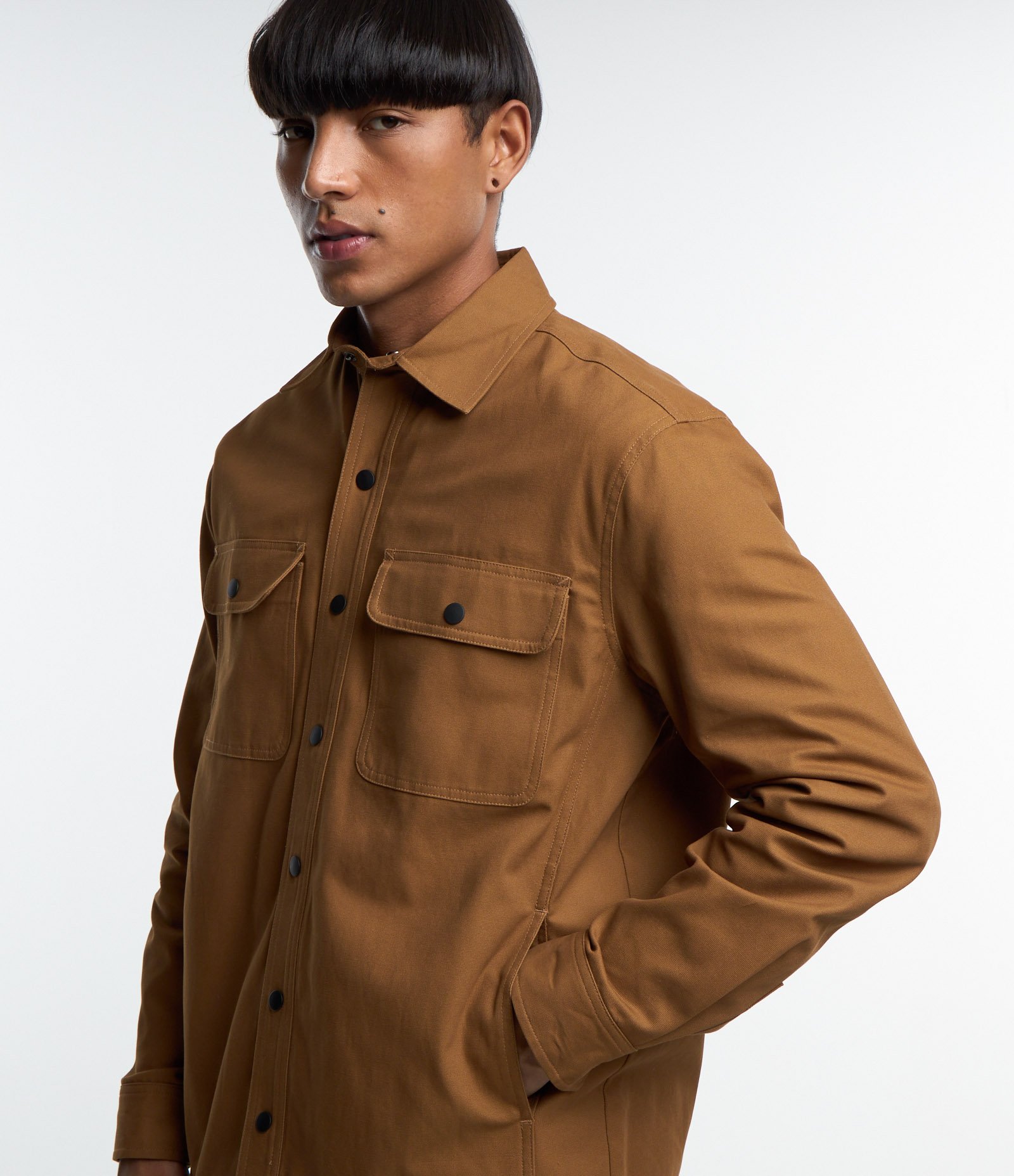 Camisa em Sarja com Botões e Bolsos Marrom 6
