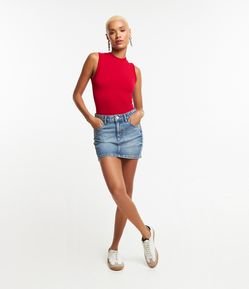Saia Curta em Jeans Dirty Washed com Franzido Lateral