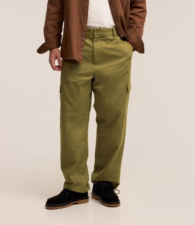 Calça Cargo Alfaiataria com Amarração na Barra