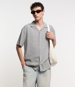 Camisa em Tricoline com Textura