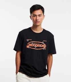 Camiseta Comfort em Algodão Estampa Hearthless Records