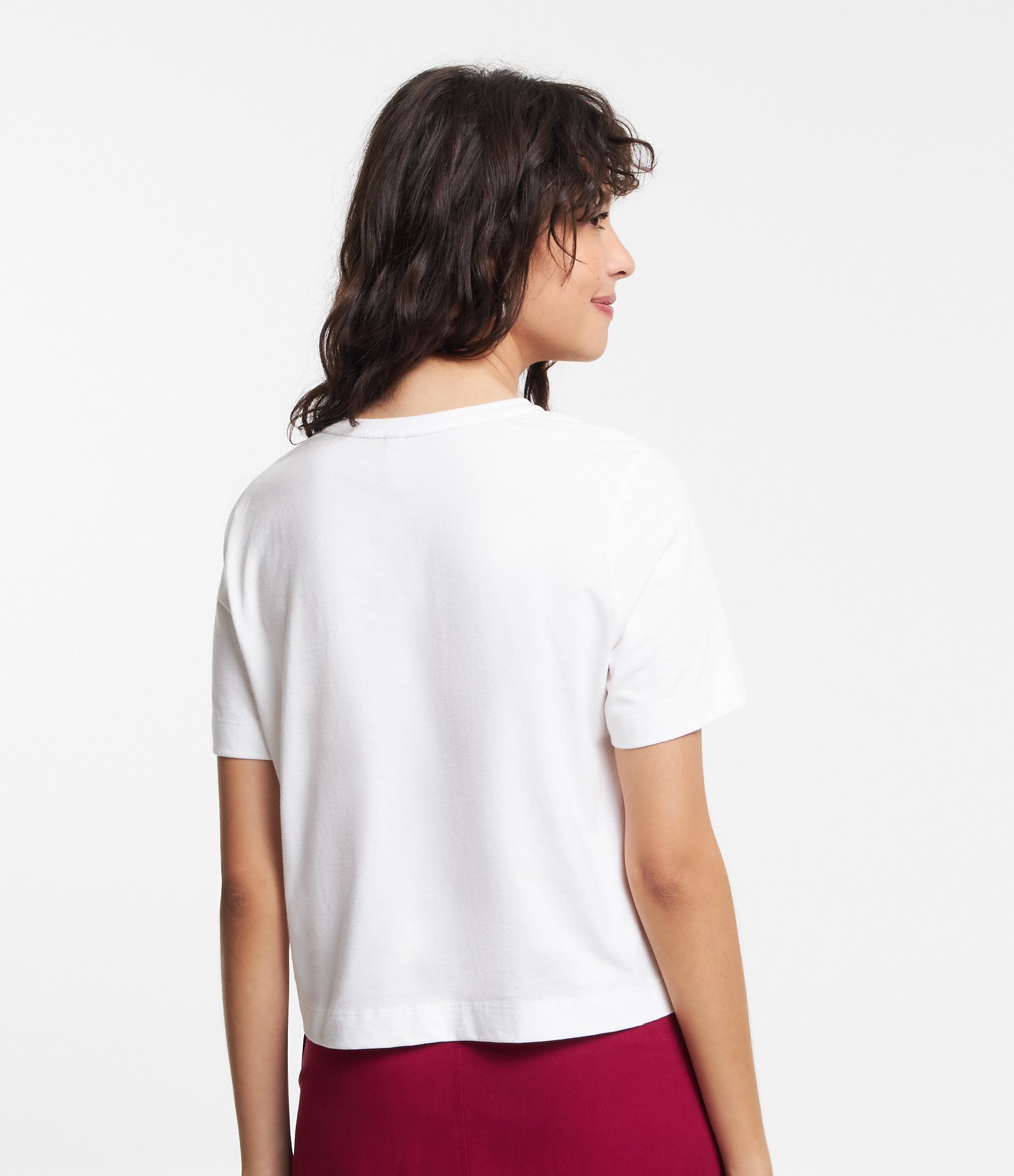 Blusa T-shirt em Algodão com Bordado de Borboletas Branco 3