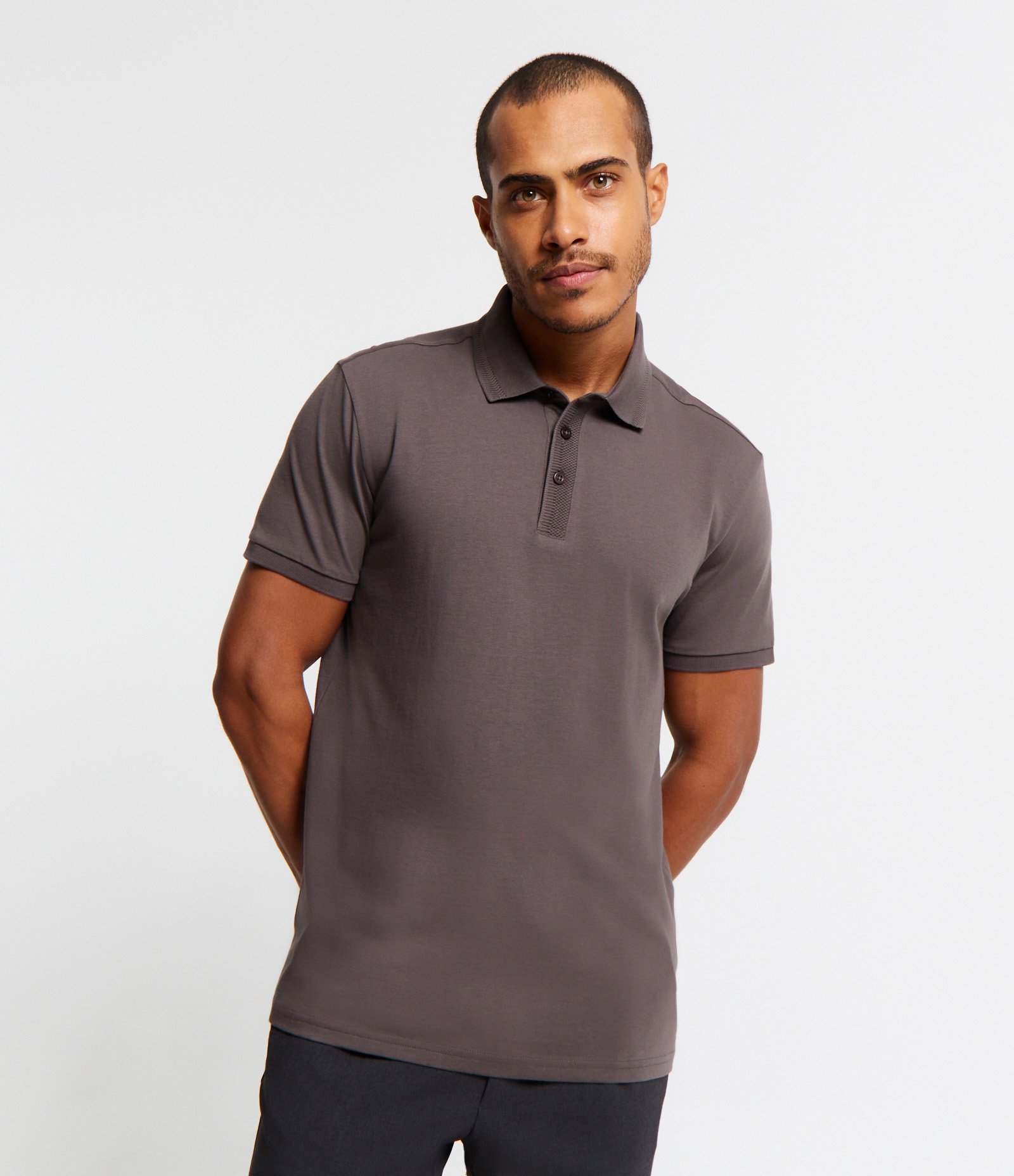 Polo Regular em Algodão Peruano com Detalhes Texturizados 1