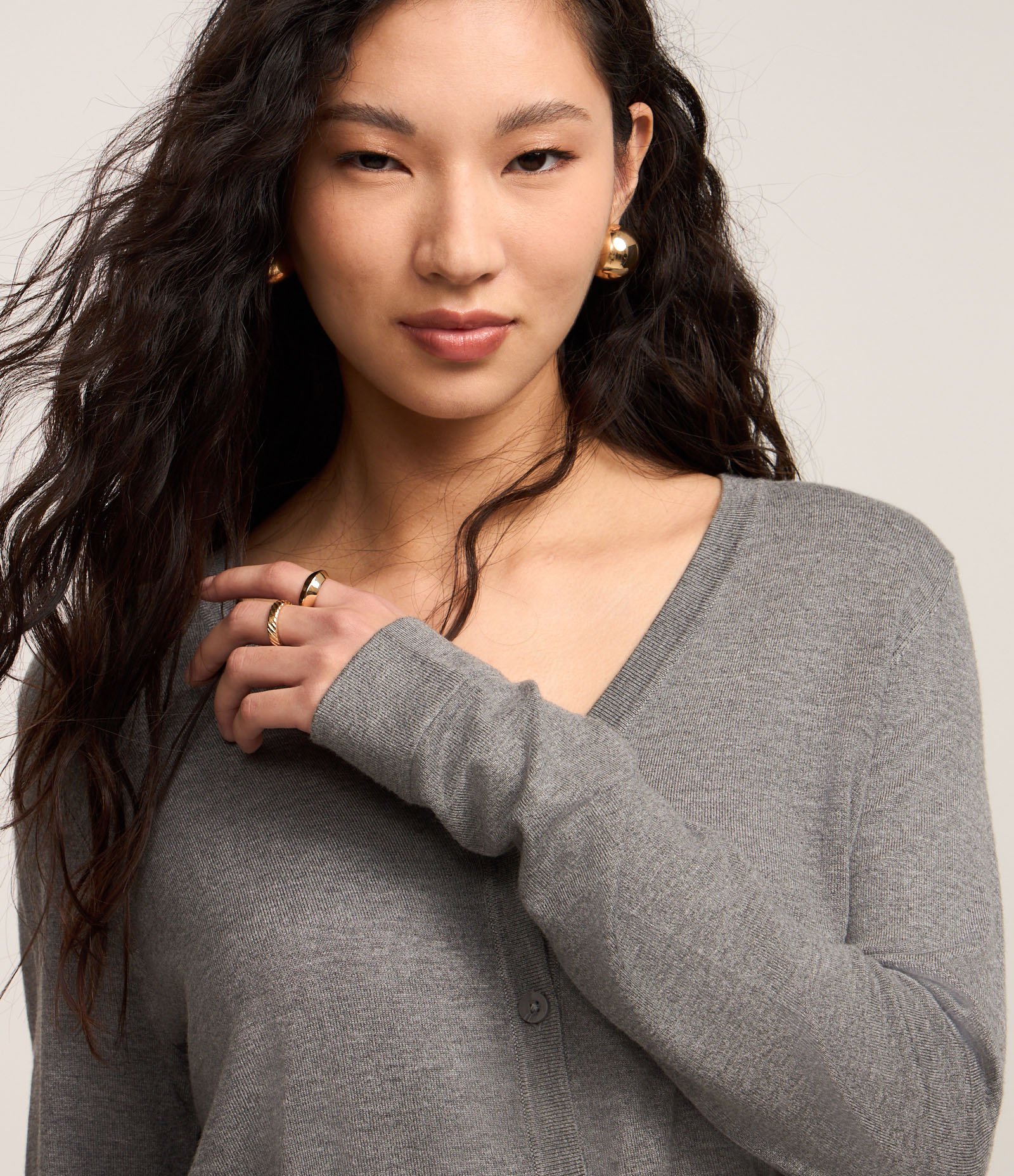 Cardigan em Tricô com Fechamento em Botões Cinza 4