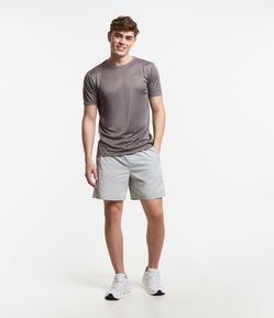 Bermuda Esportiva com Bolsos com Zíper e Lettering Contrastante