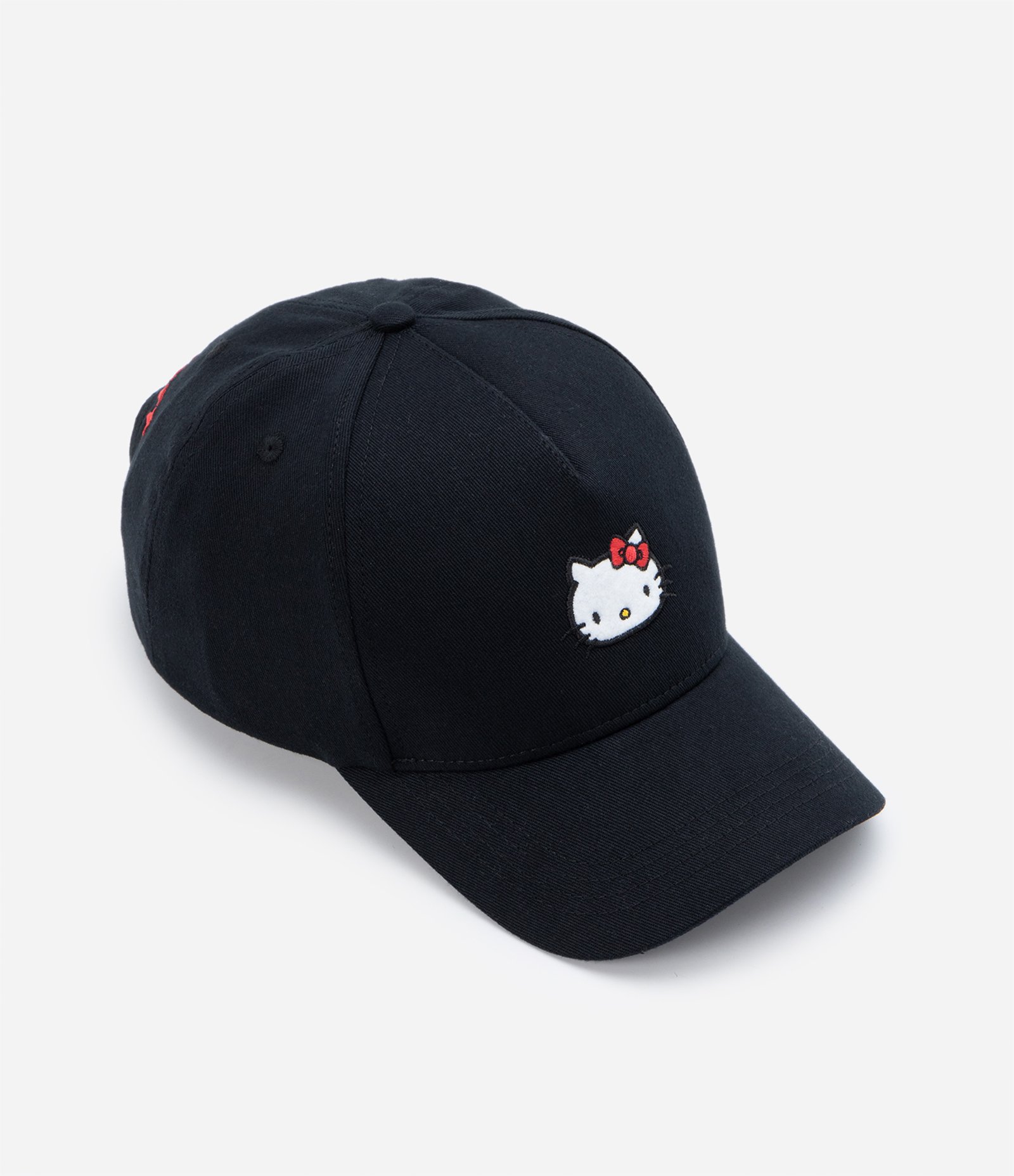 Boné Aba Curva em Sarja com Bordado Hello Kitty Preto 2