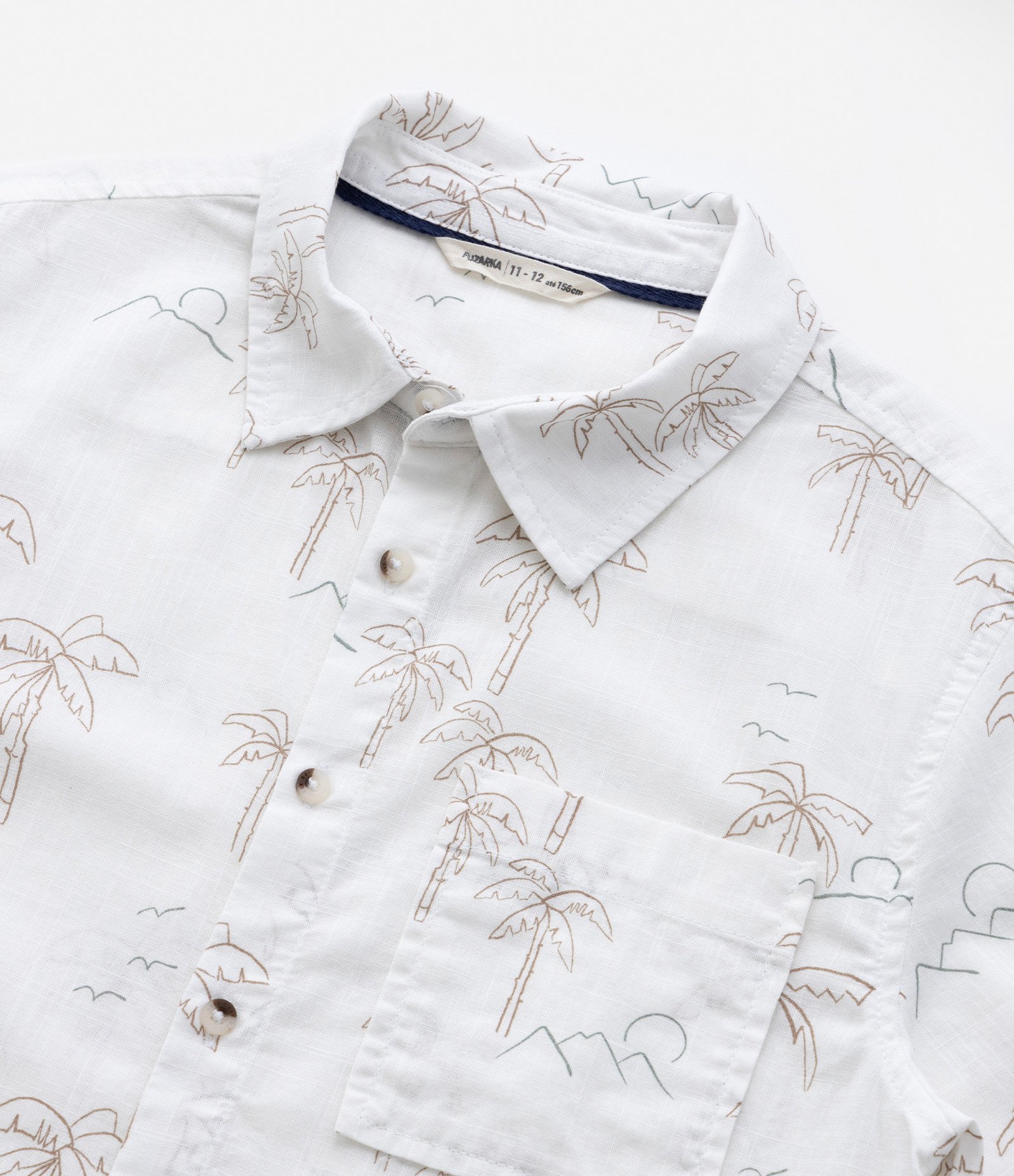 Camisa Infantil com Bolsinho e Estampa de Coqueiros - Tam 5 a 14 anos Branco 4