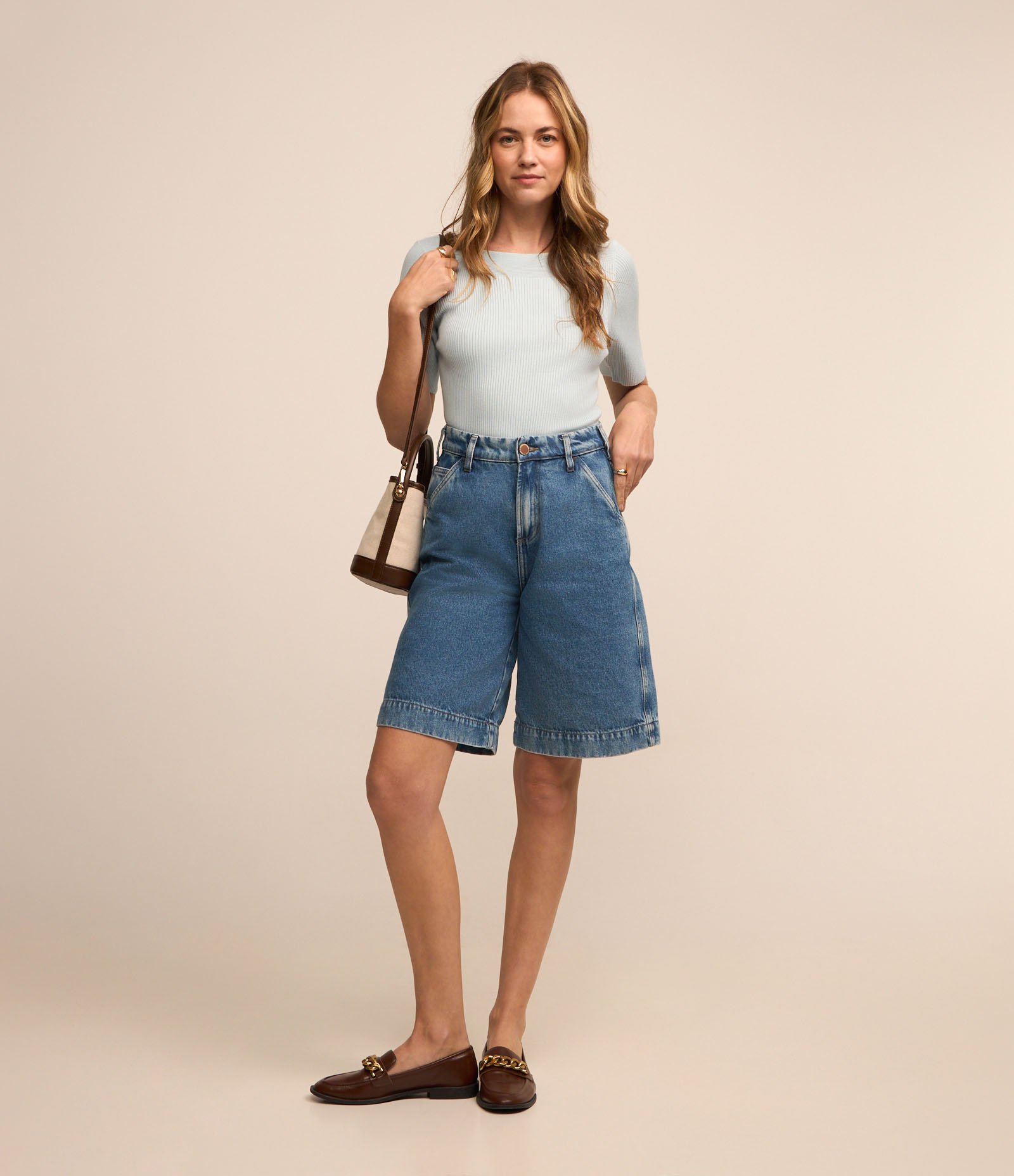 Blusa Básica em Tricô com Gola Canoa 3