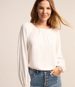 Blusa em Viscose com Pregas na Gola e Punhos Ajustados