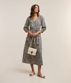 Vestido Chemise em Viscolinho com Estampa Paisley