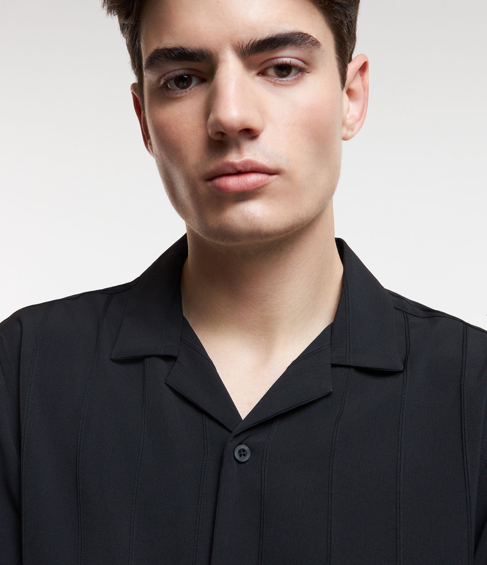 Camisa em Jacquard com Listras Verticais Duplas Preto 3