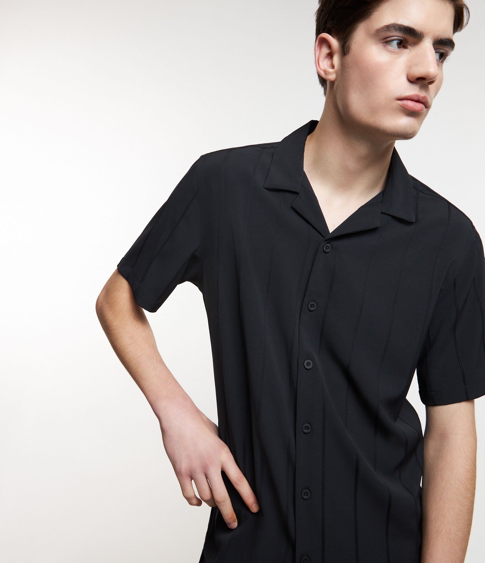 Camisa em Jacquard com Listras Verticais Duplas Preto 5