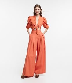 Calça Pantalona em Linho Maxi com Fendas