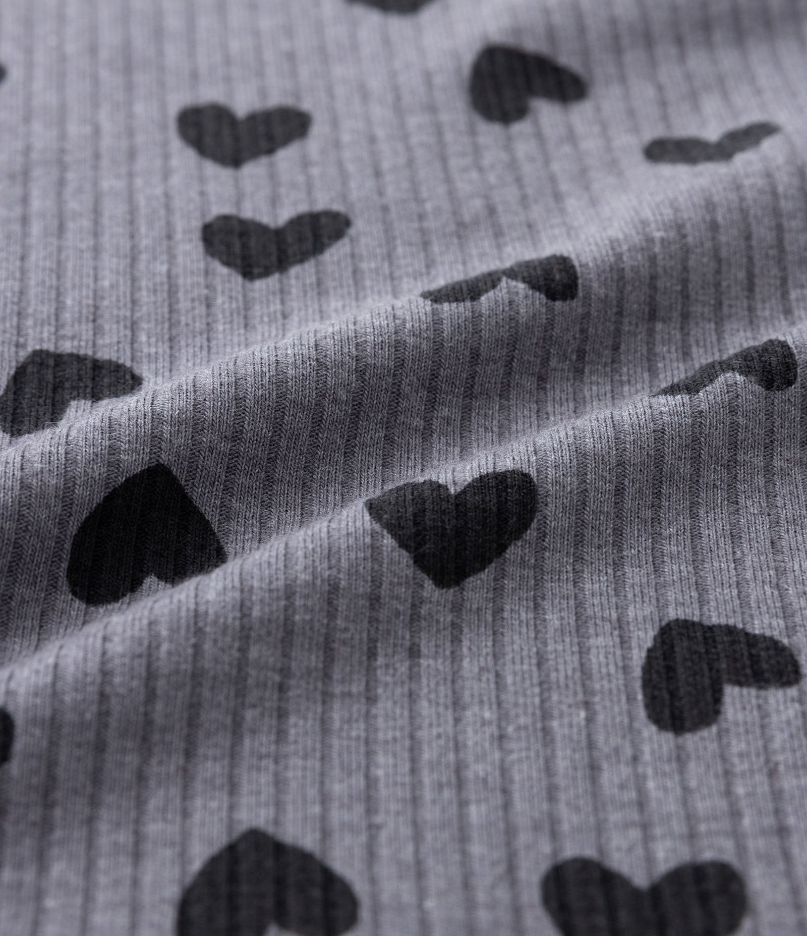 Blusa Infantil com Babados e Corações Estampados - Tam 05 a 14 Anos Cinza 3