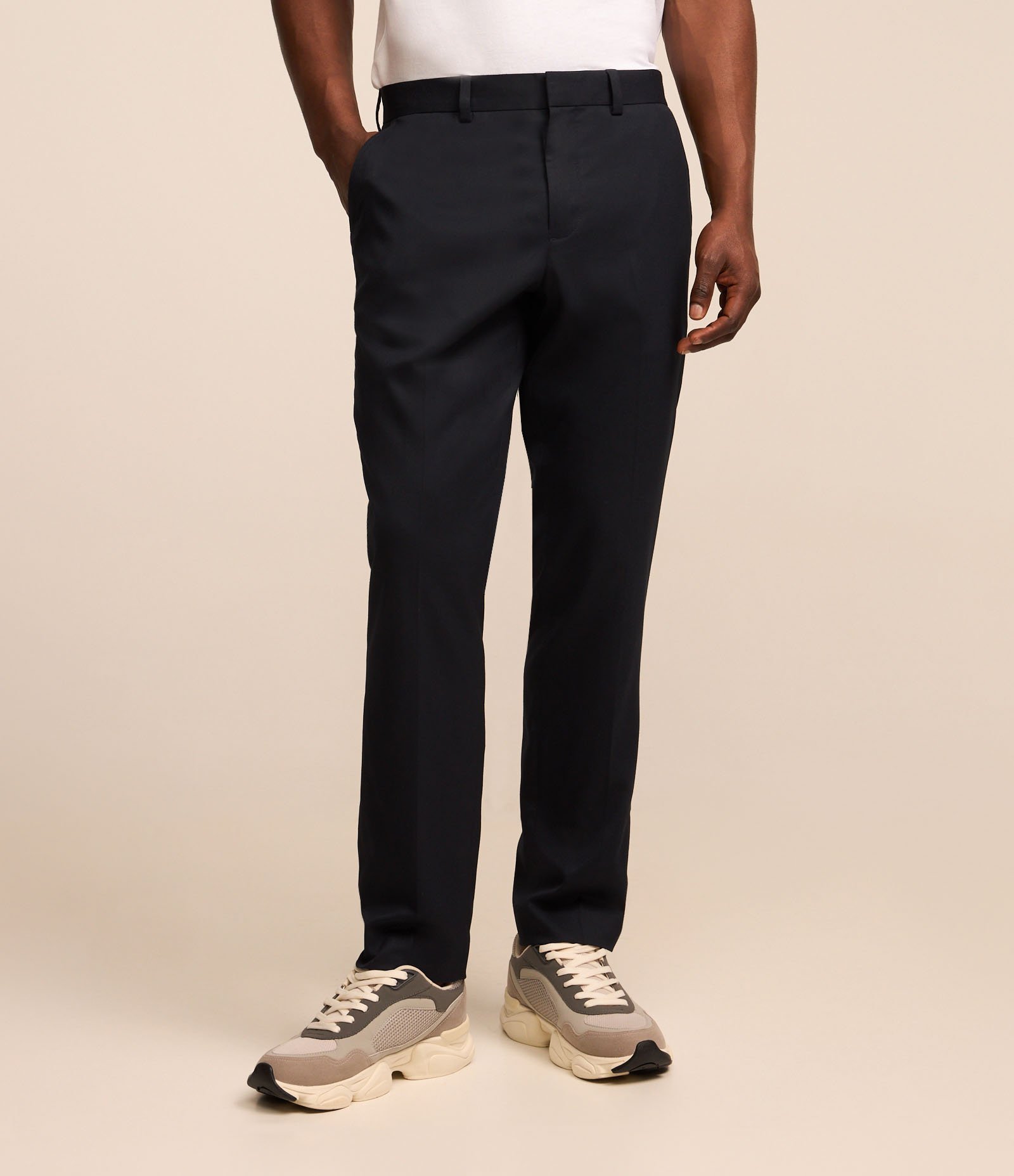 Calça Básica em Tricoline Preto 3