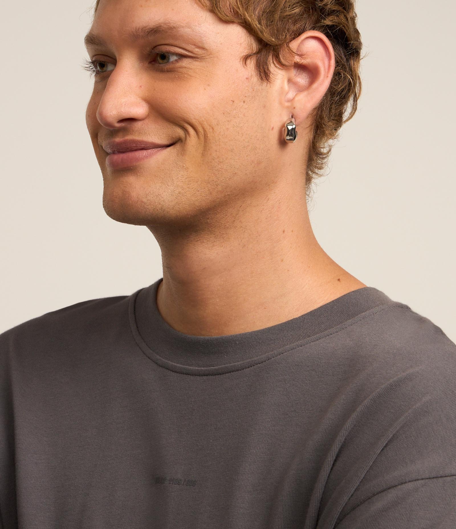 Camiseta Relaxed em Malhão com Estampa Mini Print Cinza 3