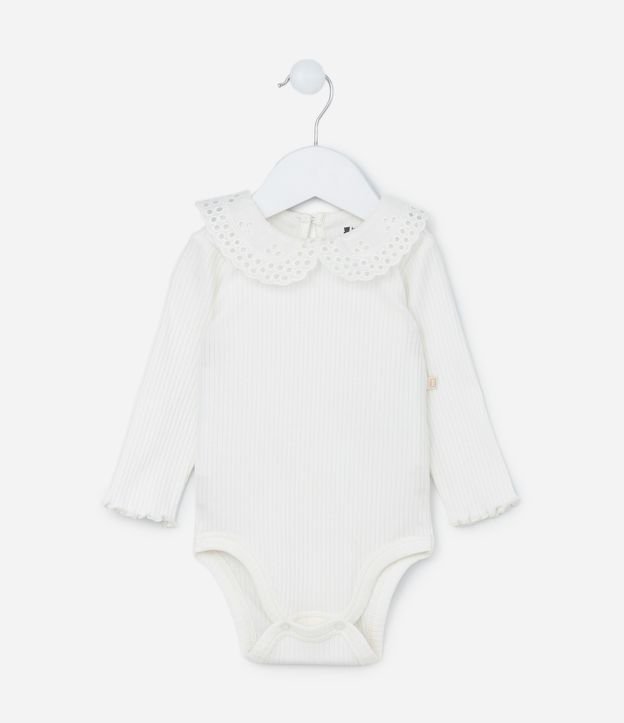 Body Infantil Canelado com Gola em Renda - Tam 0 a 18 meses