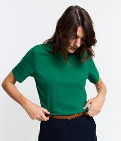 Camiseta Básica em Algodão Peruano com Manga Curta