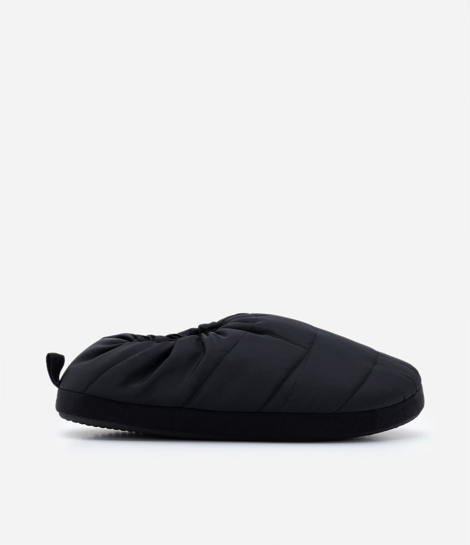 Pantufa Fechada com Elástico Interno e Puxador no Calcanhar Preto 1