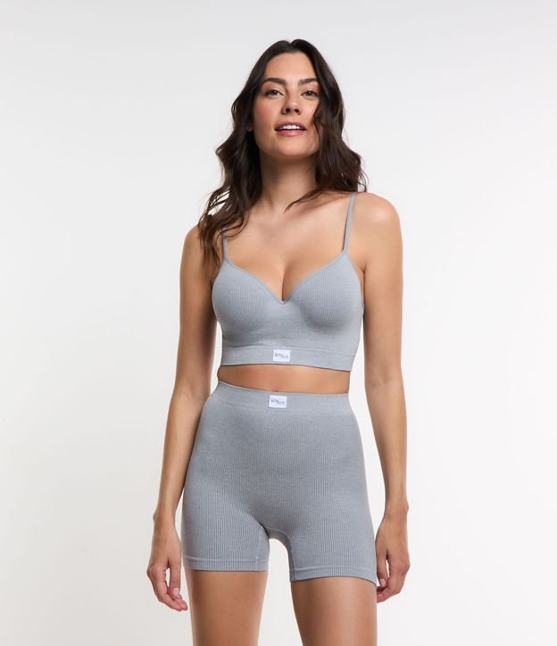 Bermuda Seamless com Textura Canelada