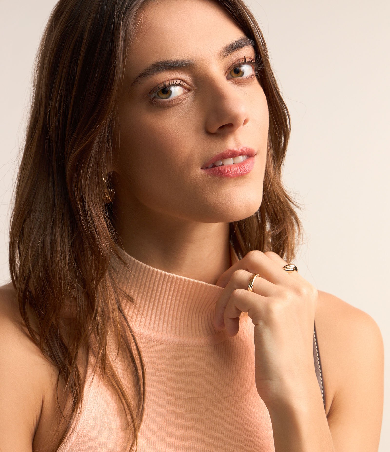 Blusa Básica em Viscose Canelada com Gola Halter Coral Claro 4