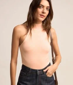 Blusa Básica em Viscose Canelada com Gola Halter