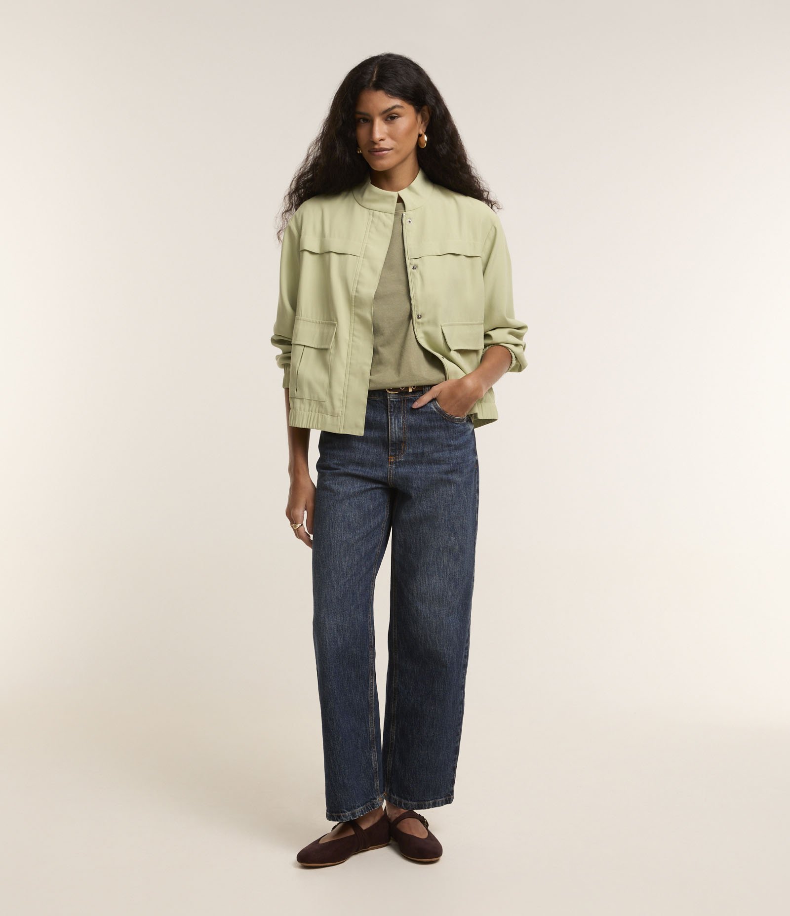 Jaqueta Bomber em Viscose com Bolsos Lapela e Pespontos Contrastantes Verde Claro 3