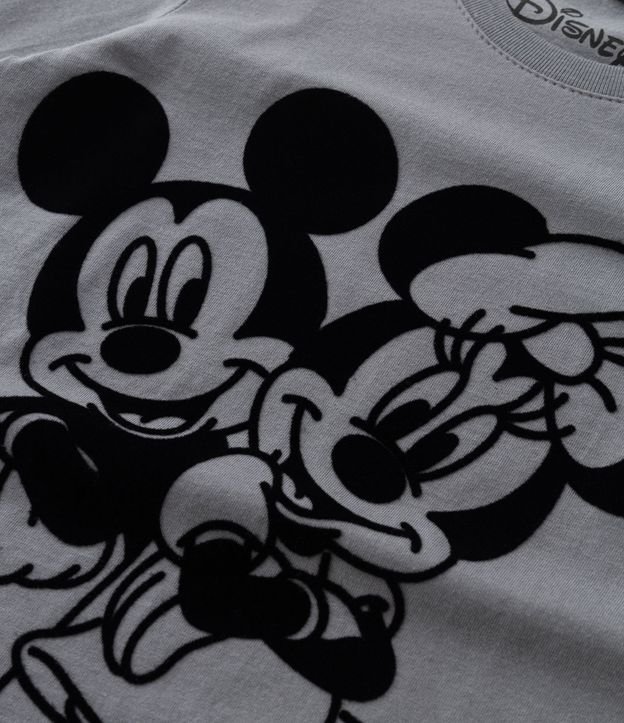 Camiseta Infantil com Estampa do Mickey e Minnie - Tam 3 a 10 anos Cinza 3