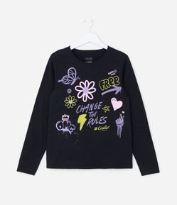 Camiseta Infantil Manga Longa com Estampa de Doodles - Tam 5 a 14 anos