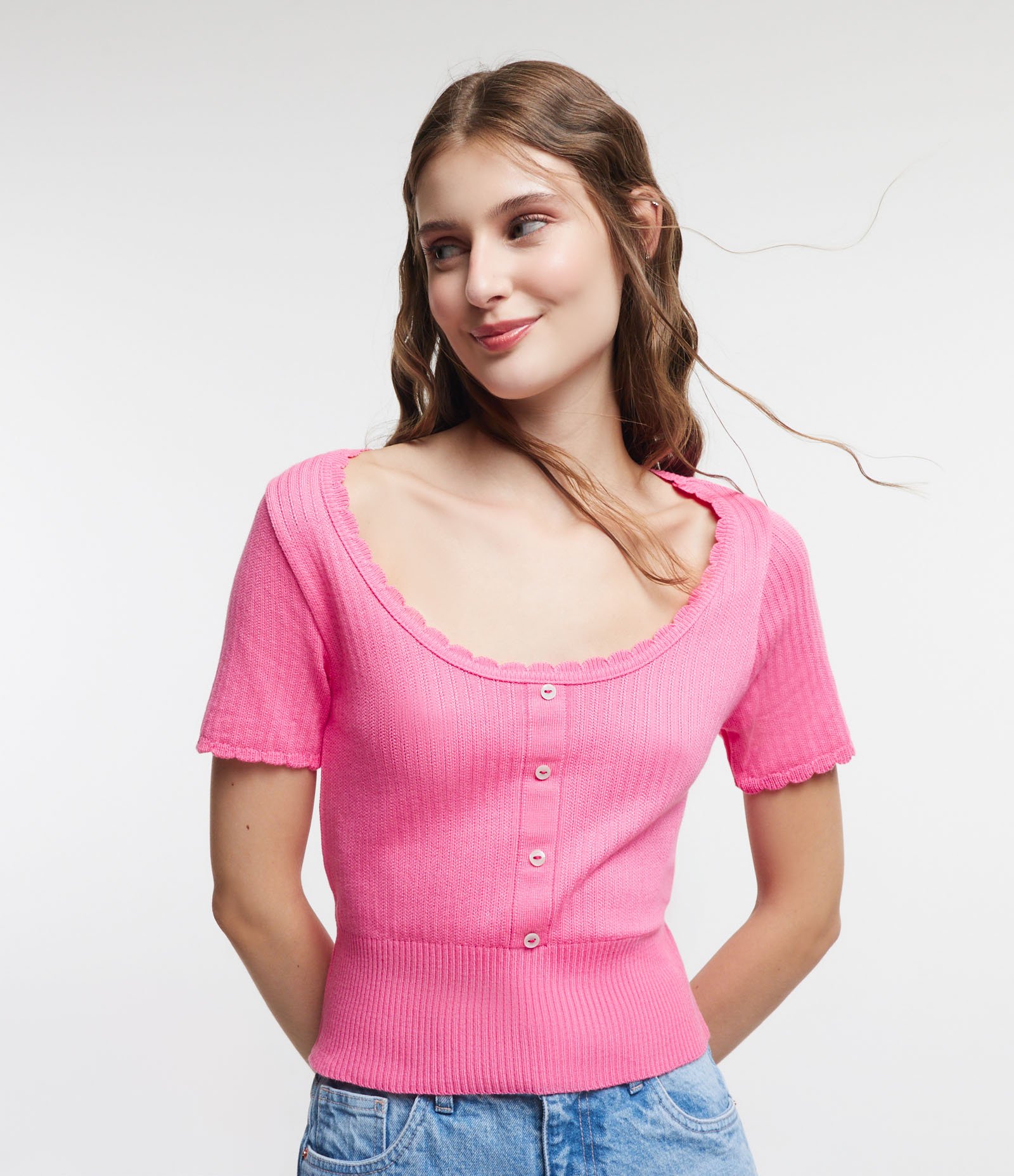 Blusa em Tricô com Botões na Gola e Manga Curta Rosa 5