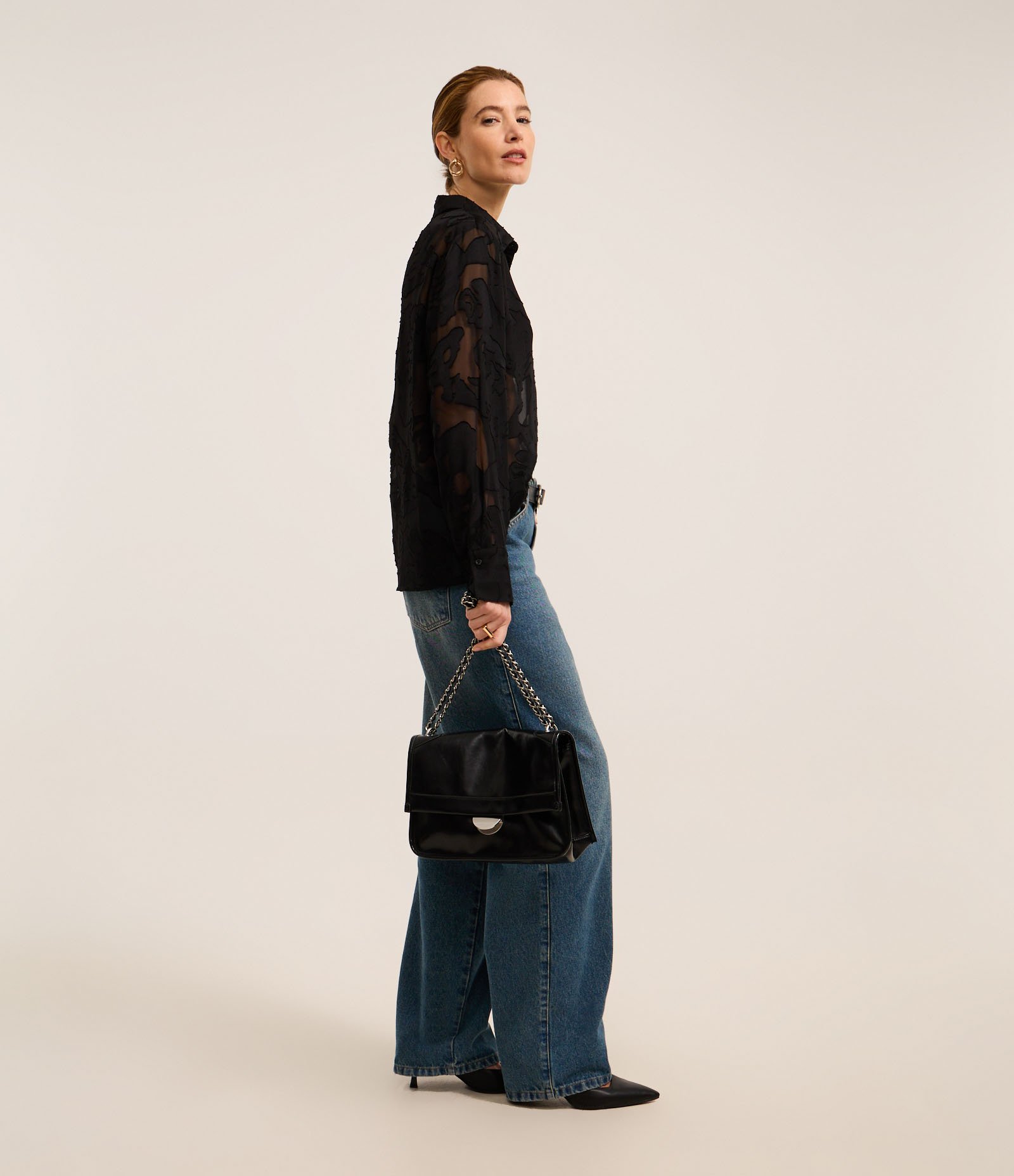 Camisa em Chiffon com Textura Devorê Preto 2