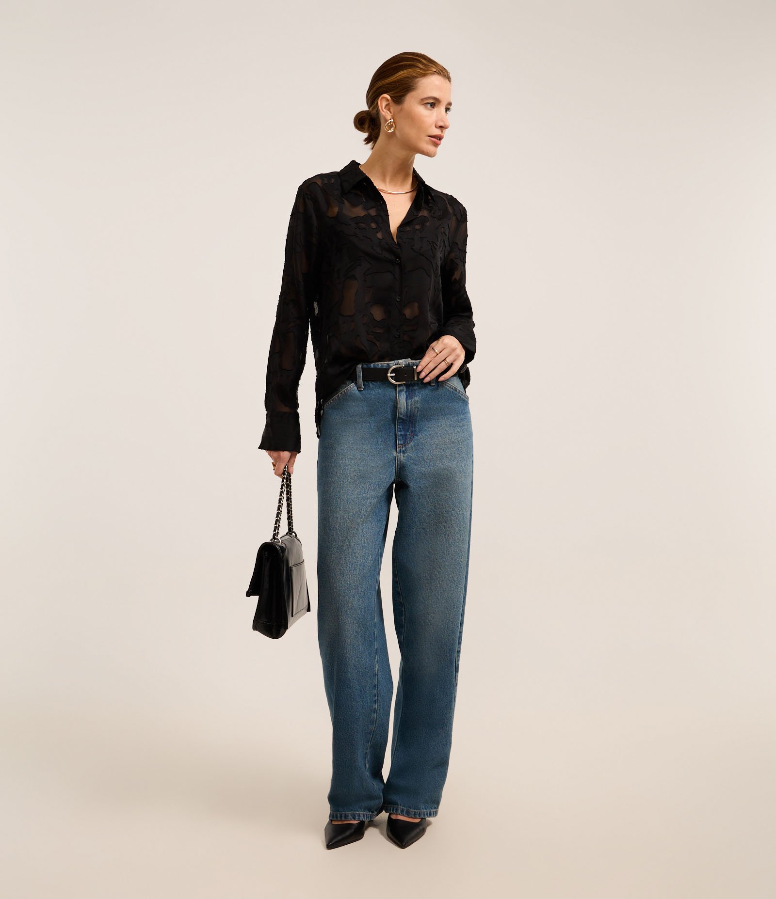 Camisa em Chiffon com Textura Devorê Preto 4