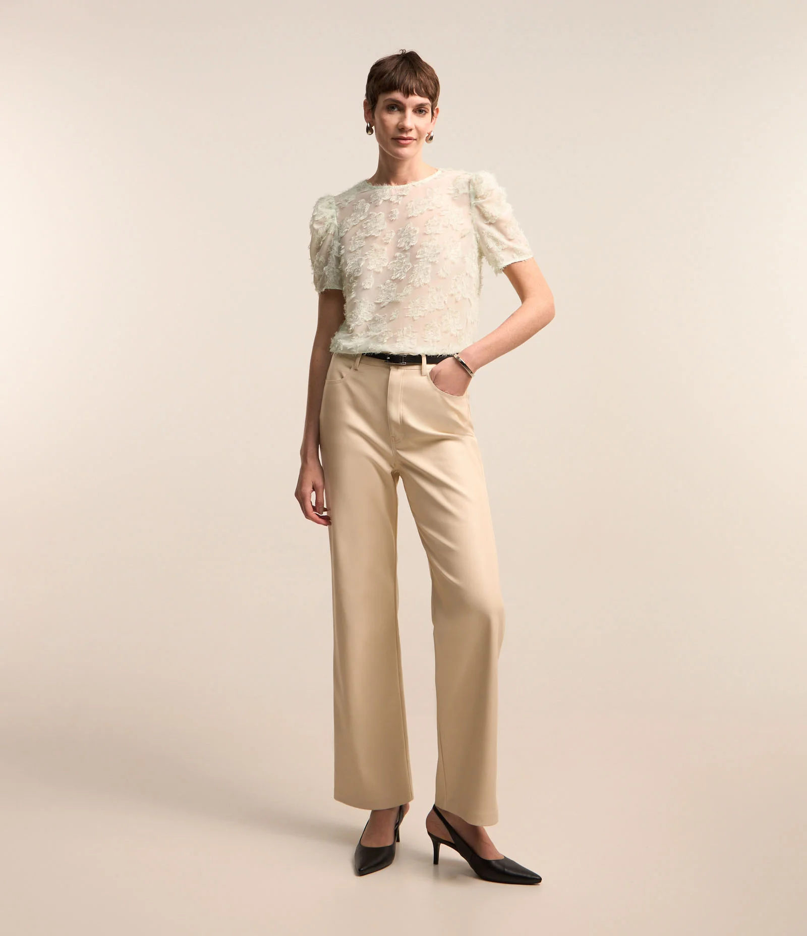 Blusa em Chiffon com Texturas e Manga Bufante Verde Claro 2