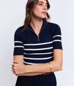 Blusa em Viscose com Golinha e Zíper Frontal