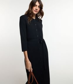 Vestido em Viscose com Abotoamento e Textura Canelada
