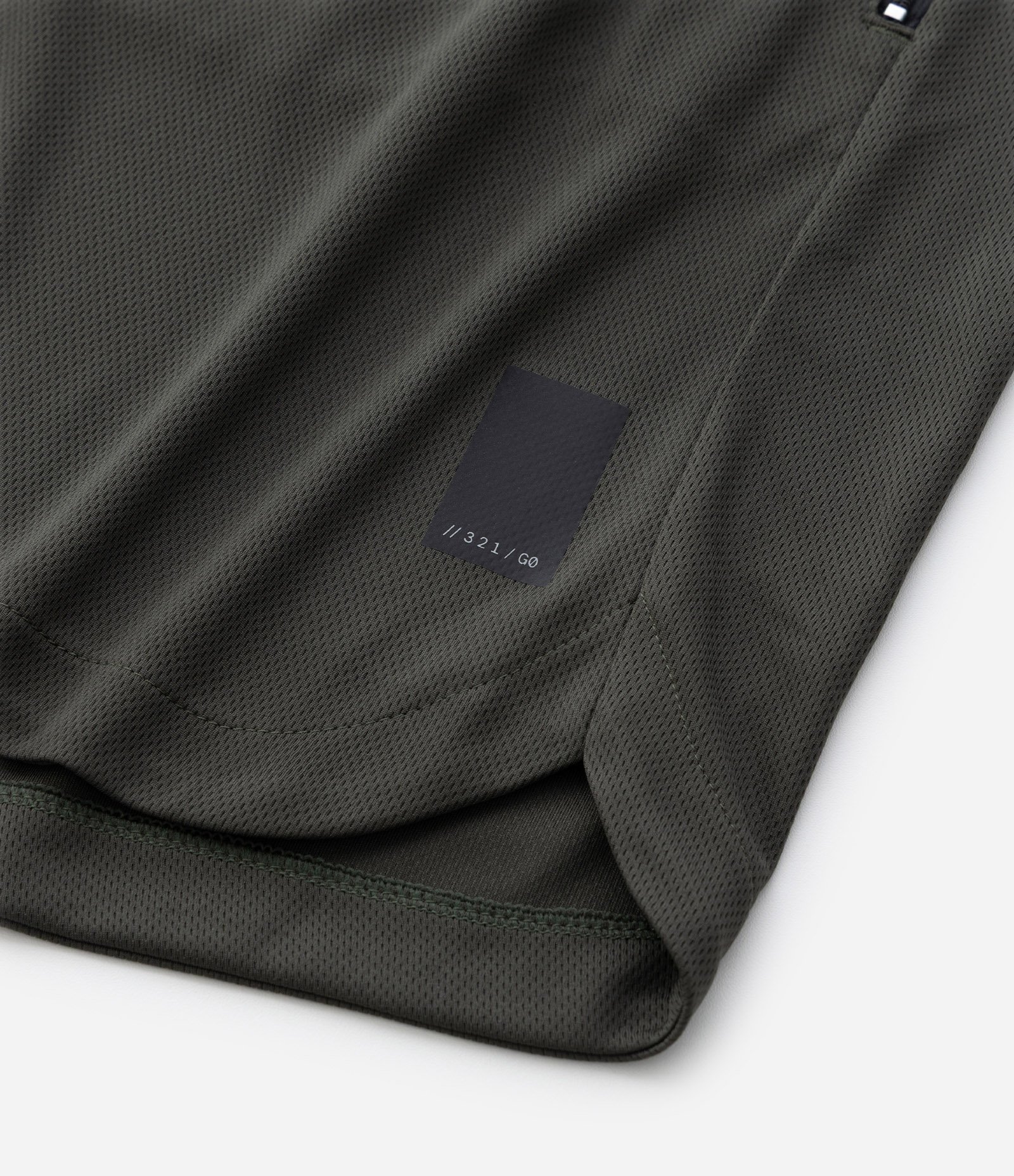 Bermuda Esportiva com Tecnologia Dry Verde Militar 11