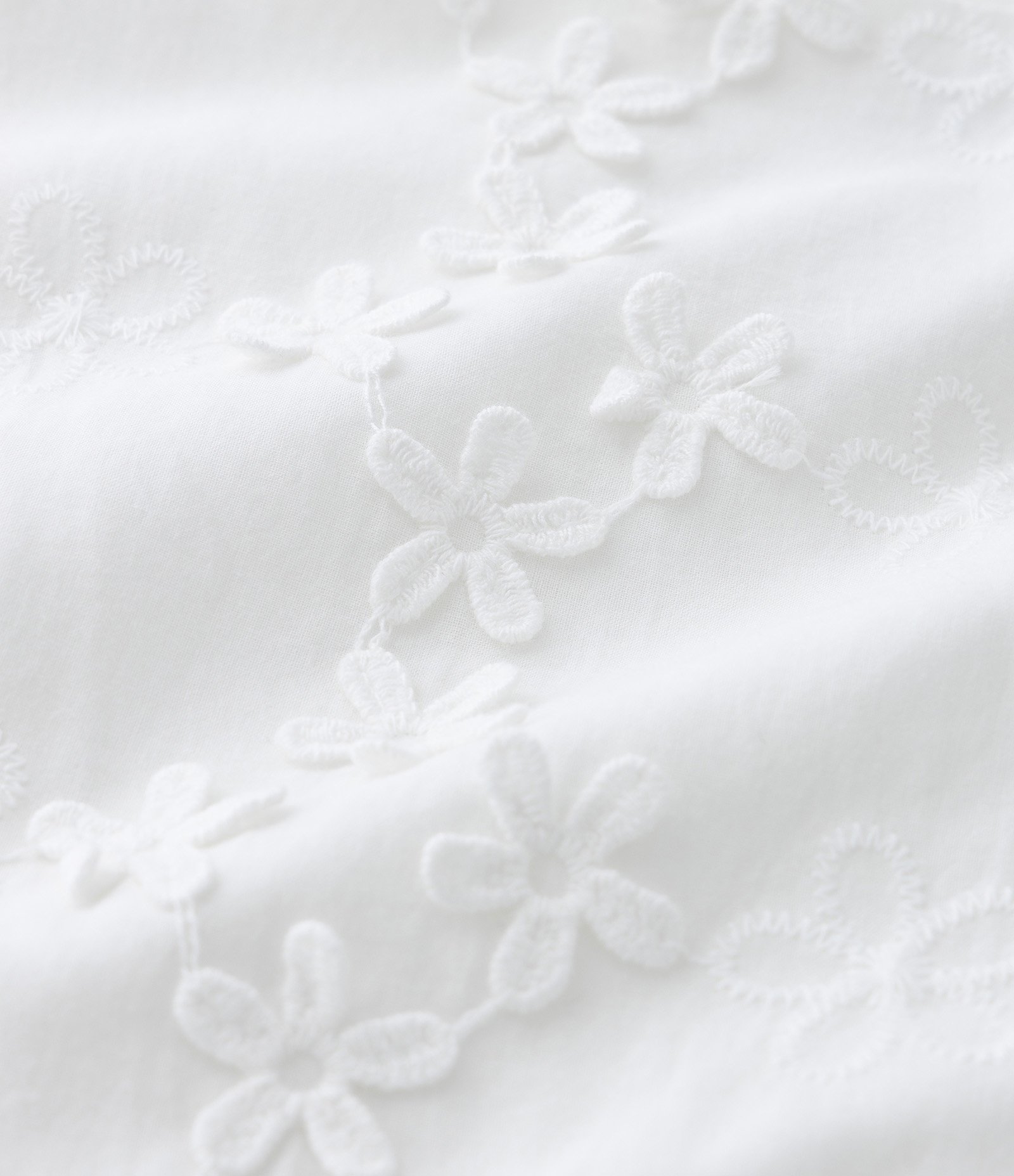 Blusa Cropped Infantil com Bordado de Florzinhas - Tam 5 a 14 Anos Branco Neve 3