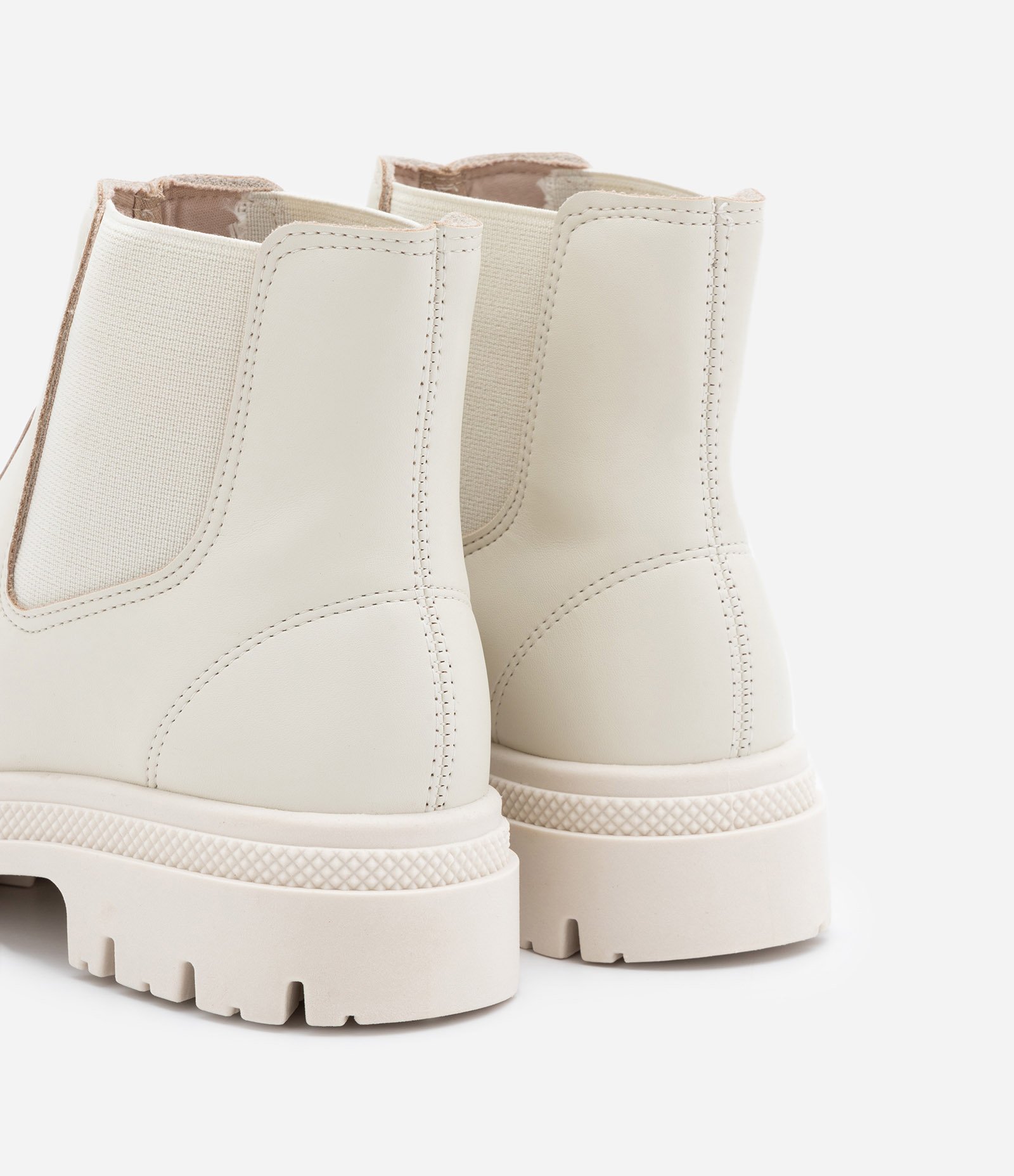 Bota Chelsea Tratorada Cano Curto Moleca Off White 3