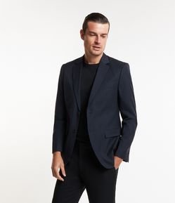 Paletó em Tricoline com Tecelagem Xadrez Discreta