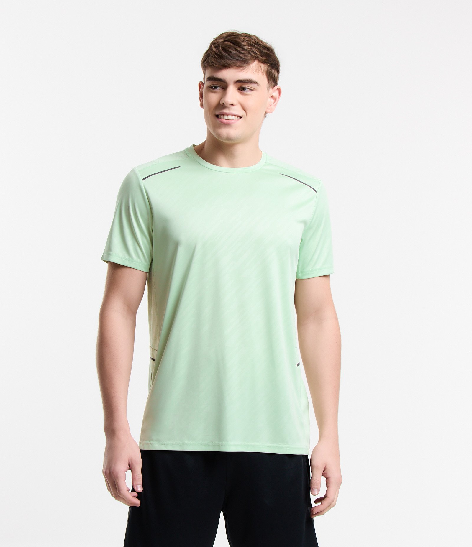 Camiseta Esportiva com Tecnologia Dry com Estampa Heatprint e Refletivos Verde 1