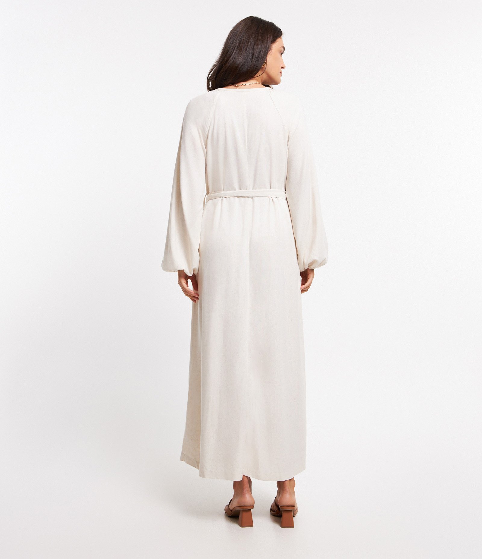 Vestido Chemise Midi em Viscolinho com Amarração na Cintura Crú 4