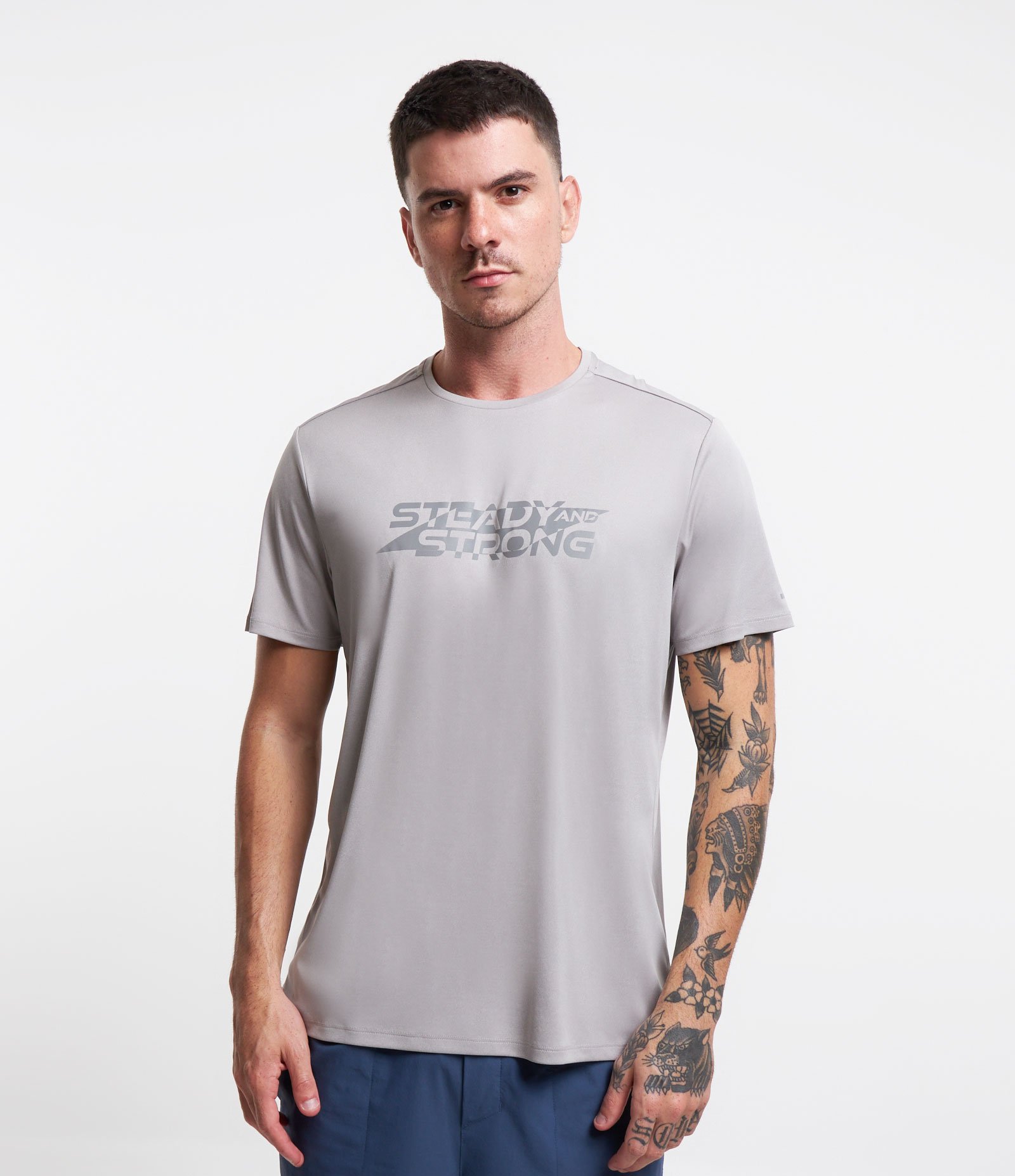 Camiseta Esportiva Tecnologia Dry com Lettering Refletivo no Peito Cinza 1
