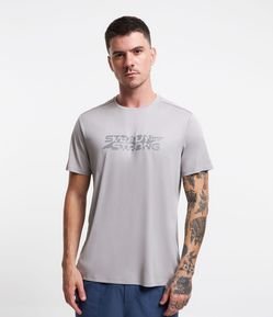 Camiseta Esportiva Tecnologia Dry com Lettering Refletivo no Peito
