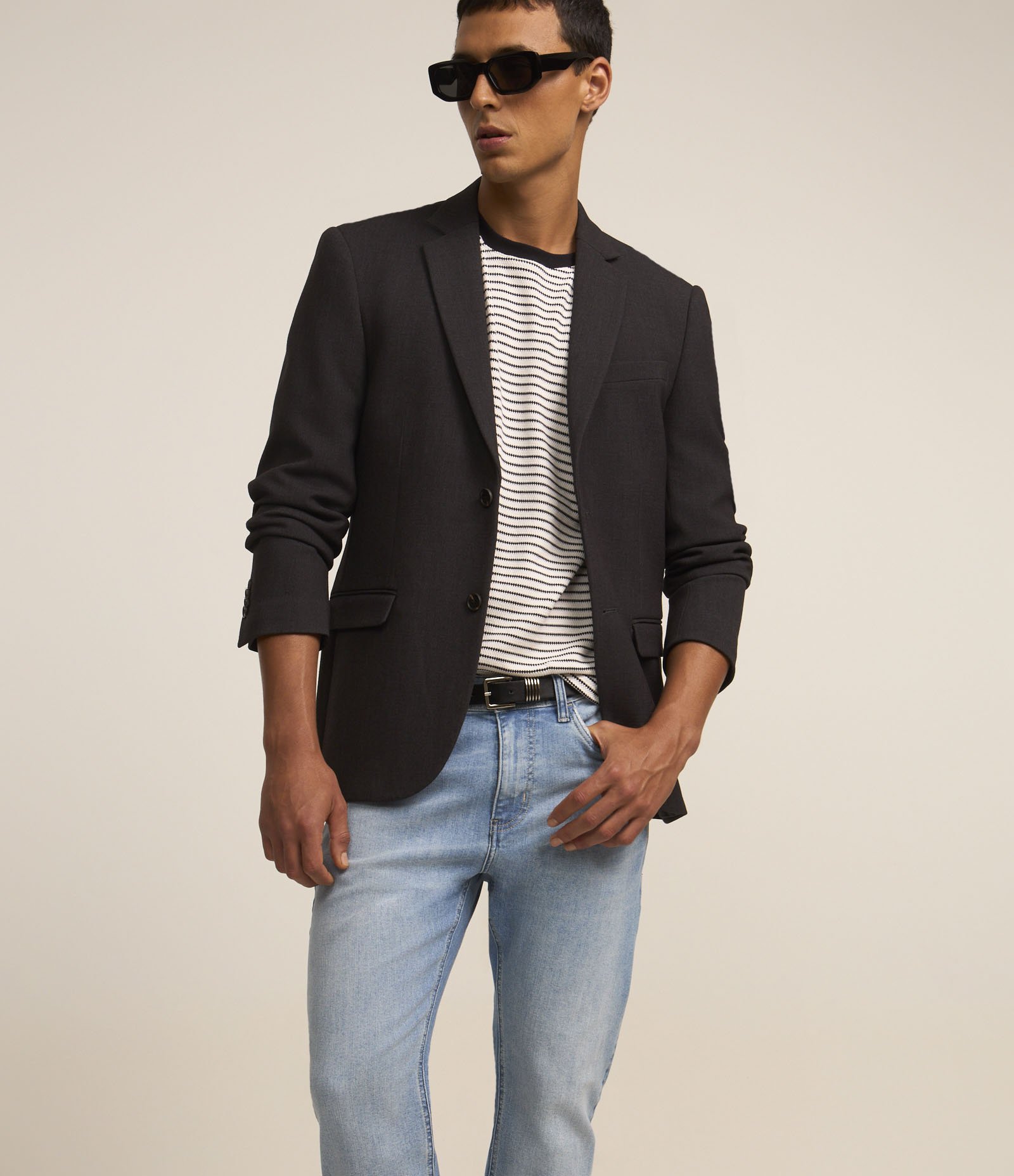 Calça Slim Jeans Básica com Elastano e Pequenos Puídos Azul 2