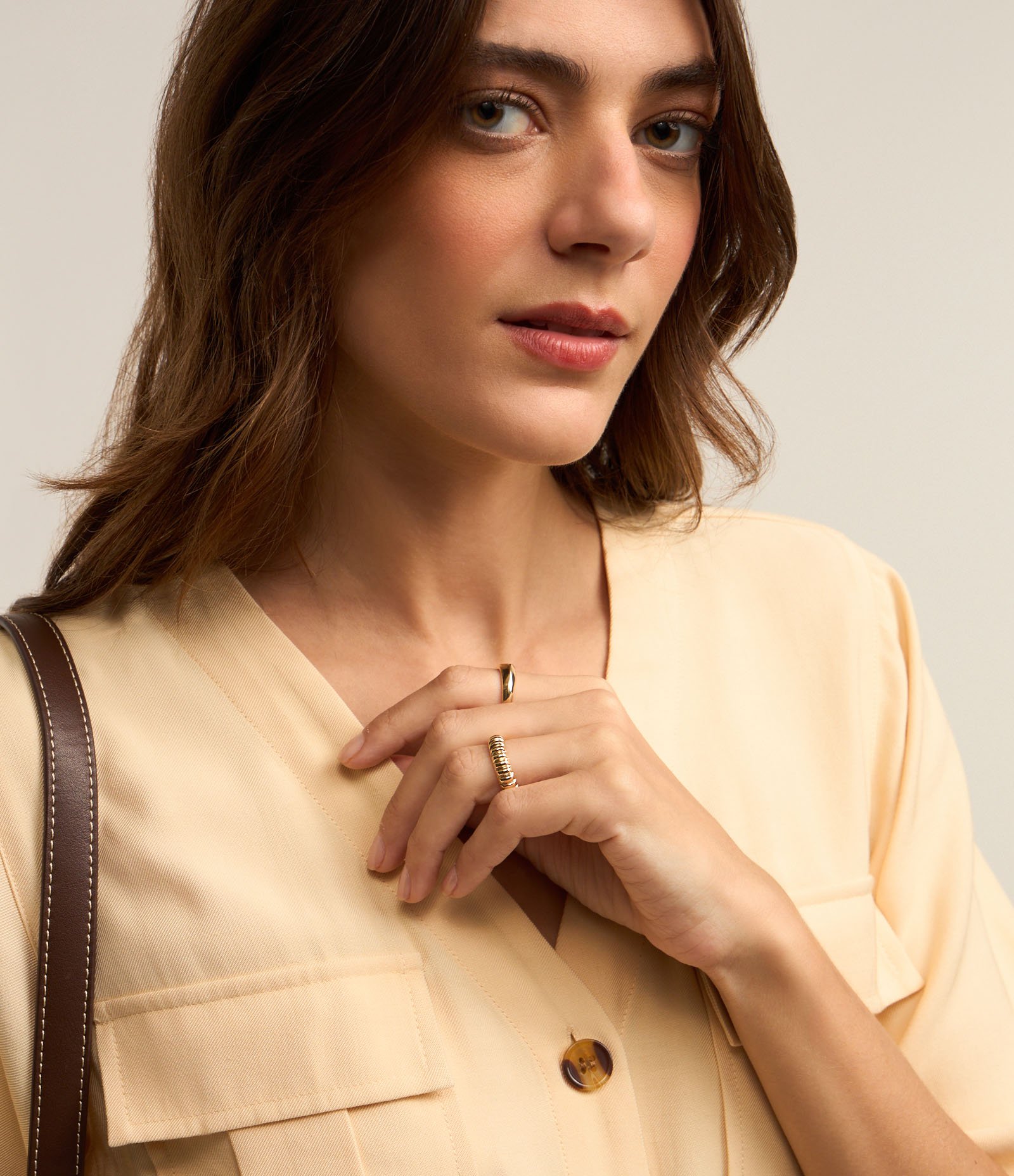 Vestido em Viscose com Abotoamento Frontal e Cinto Fivela Bege 5