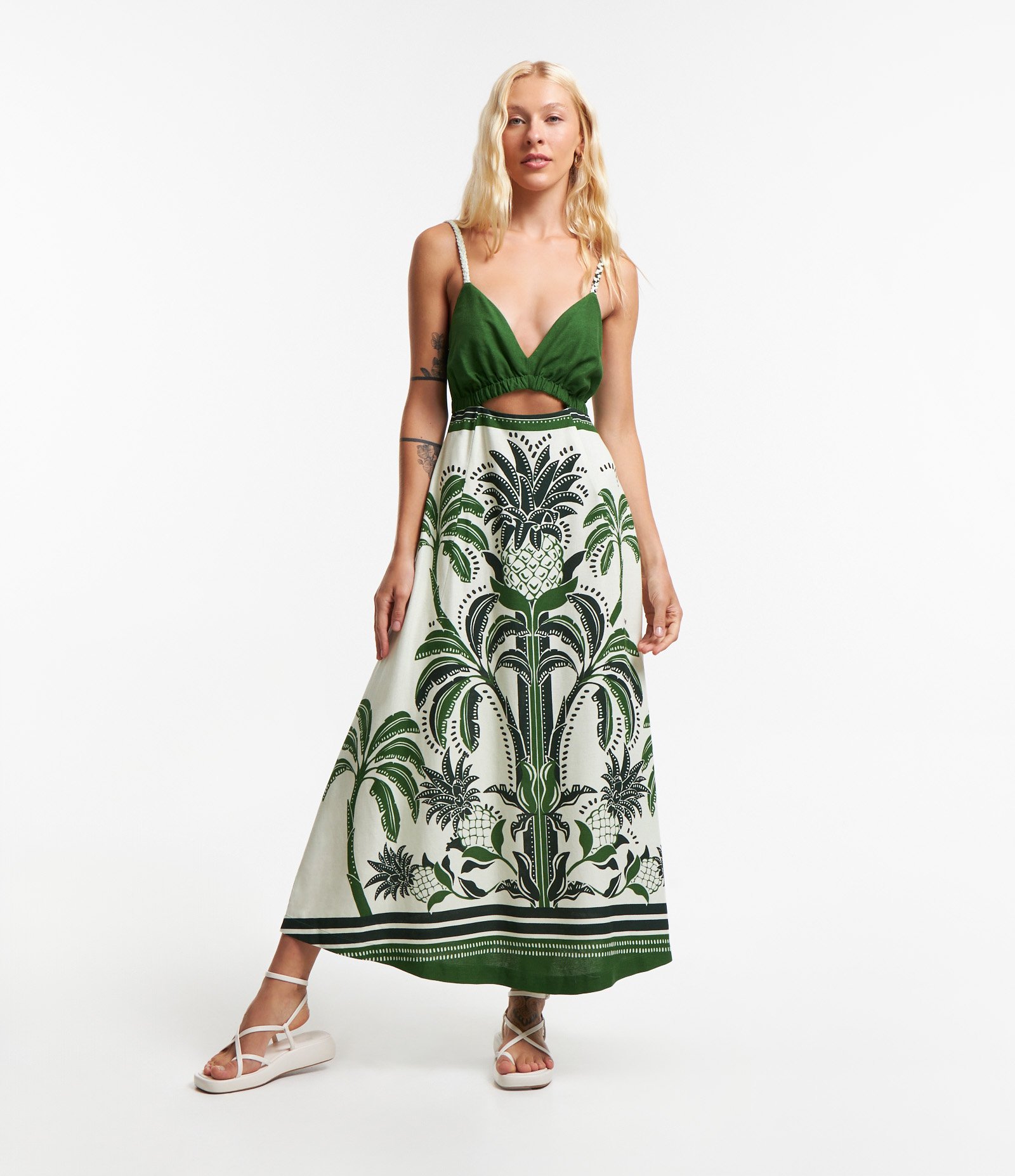 Vestido New Midi em Viscose com Linho Alcinha Trançada e Estampa Tropical Verde 1