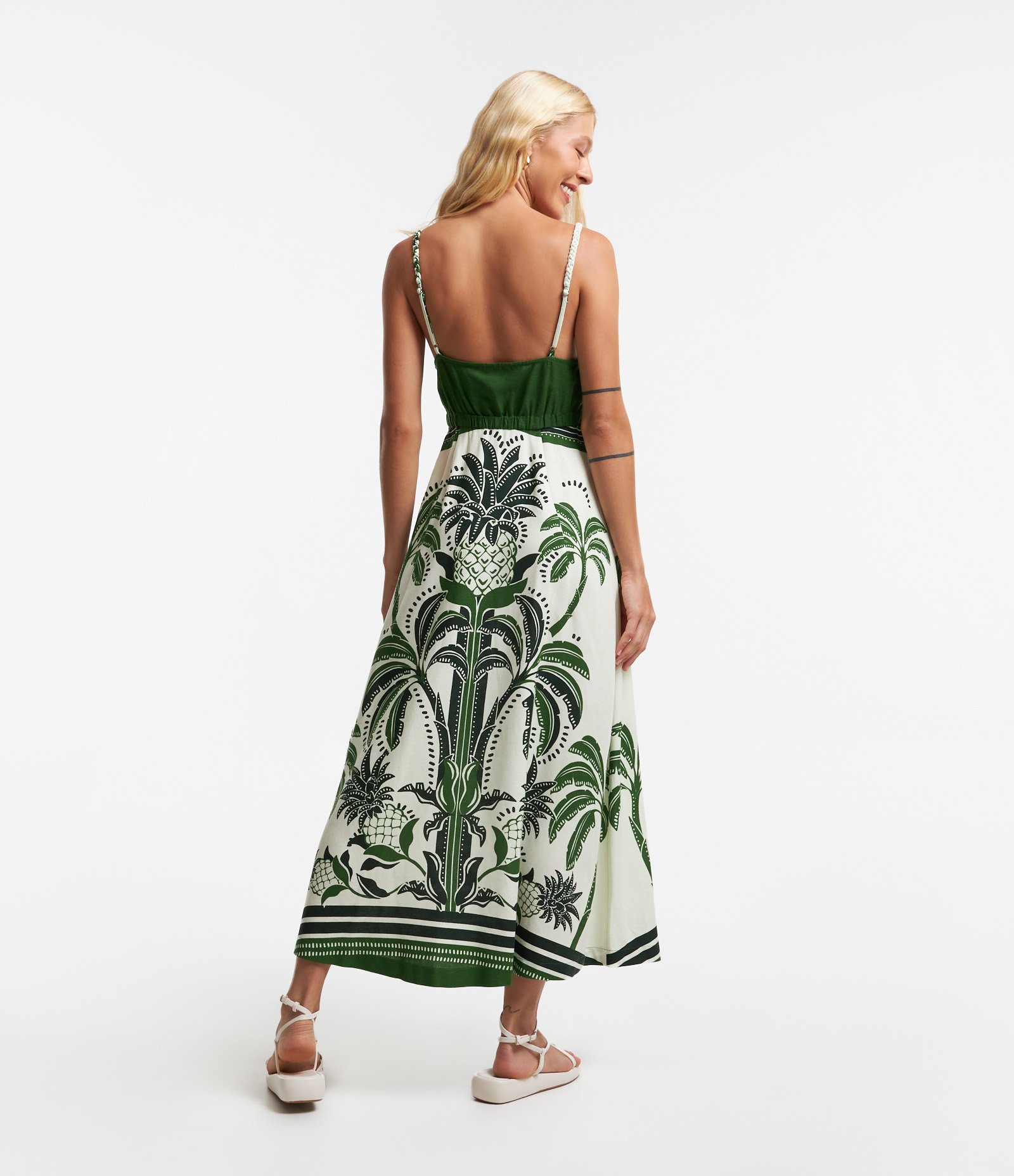 Vestido New Midi em Viscose com Linho Alcinha Trançada e Estampa Tropical Verde 3