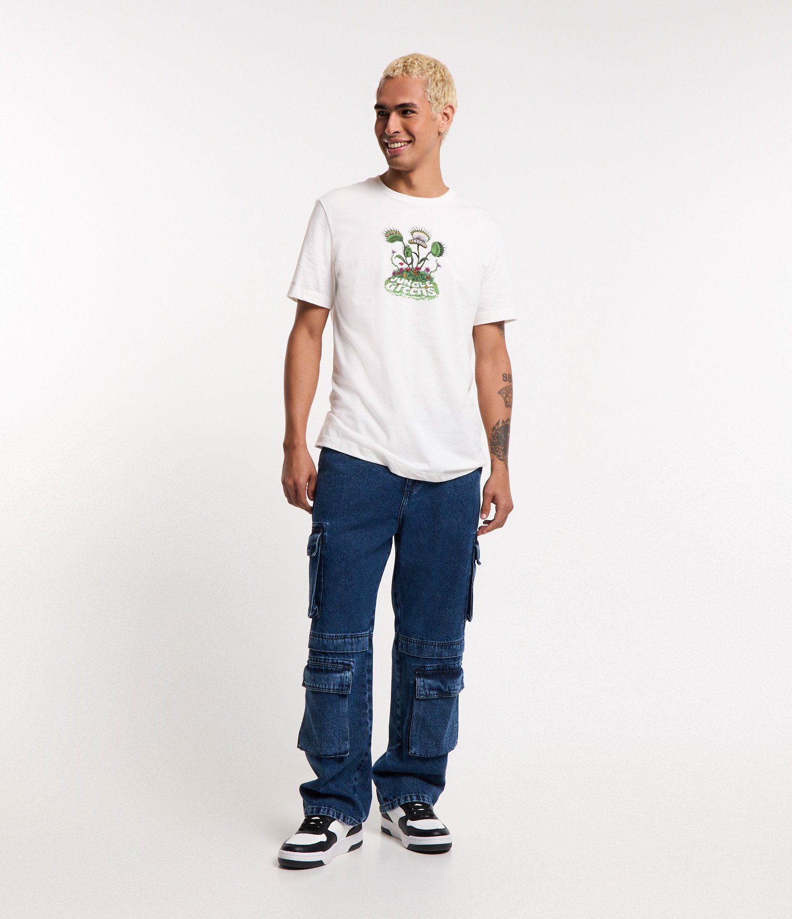 Camiseta Comfort em Algodão com Estampa Jungle Greens Branco 2